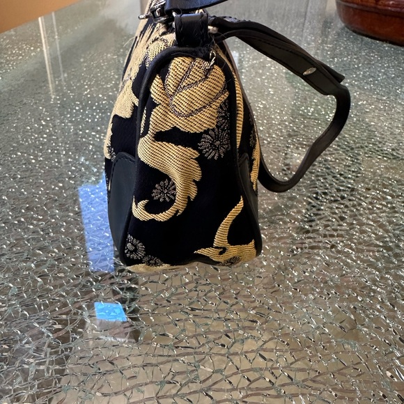VINTAGE DOLCE & GABBANA, BLACK & GOLD TAPESTRY HANDBAG 10 X 4.5 X 3” EUC - Picture 11 of 13